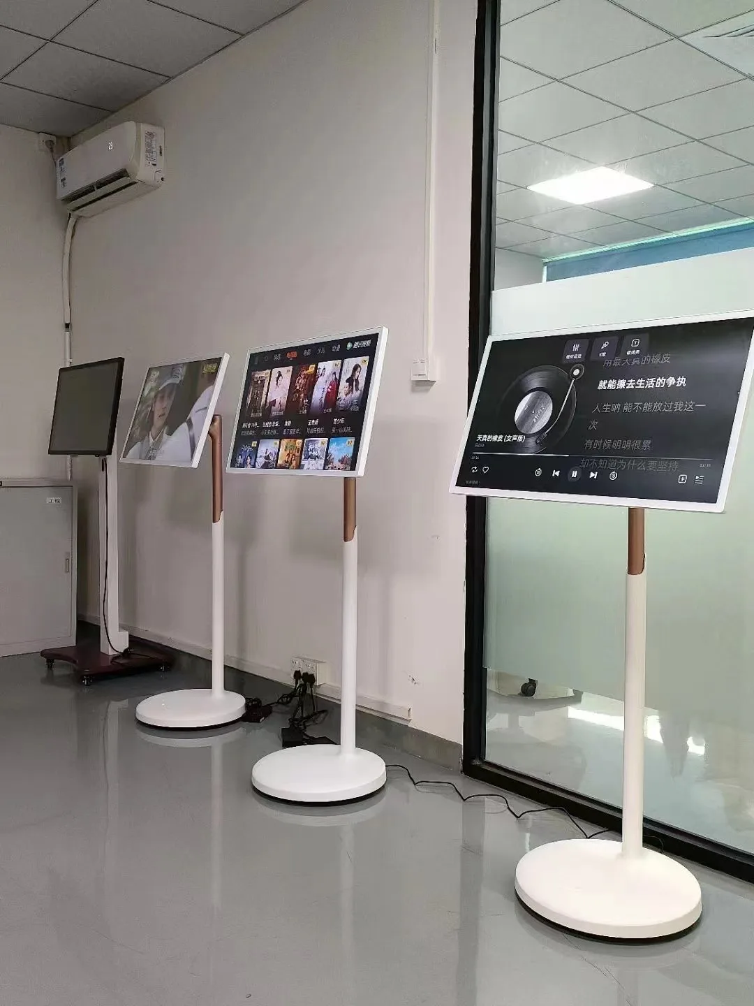 Televisor portátil con pantall - Yoga Fitness Video reseña y precio