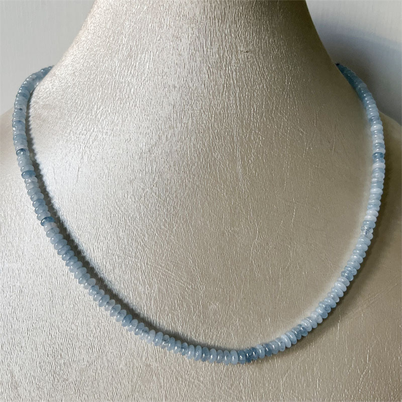 Collar de cuentas de piedra Na - Yoga Health & Fitness Center reseña y precio