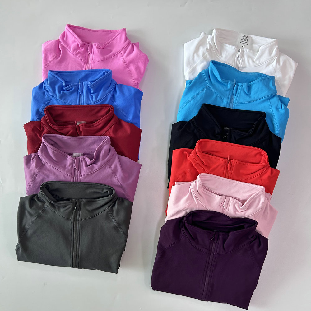 Chaqueta de yoga sin logo con  - Yoga & Fitness With Faye The Well Being Studio Abbots Langley reseña y precio